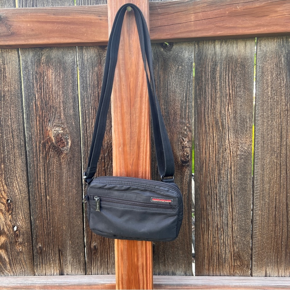 Hedgren - urban bag - need some fixing